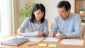 家族が亡くなった後に必要な書類と手続きを整理する遺族